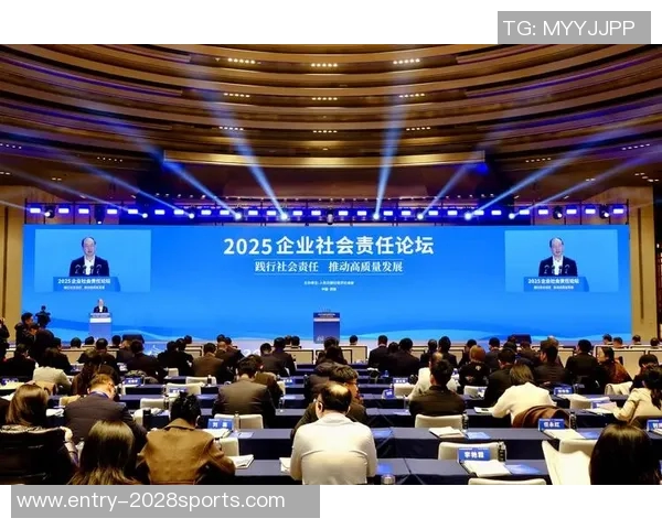 钟诚：在时代变革中探索创新与责任的青年力量