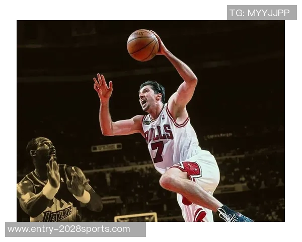 NBA历史十大巨星精彩瞬间剪辑回顾让你重温篮球传奇时刻